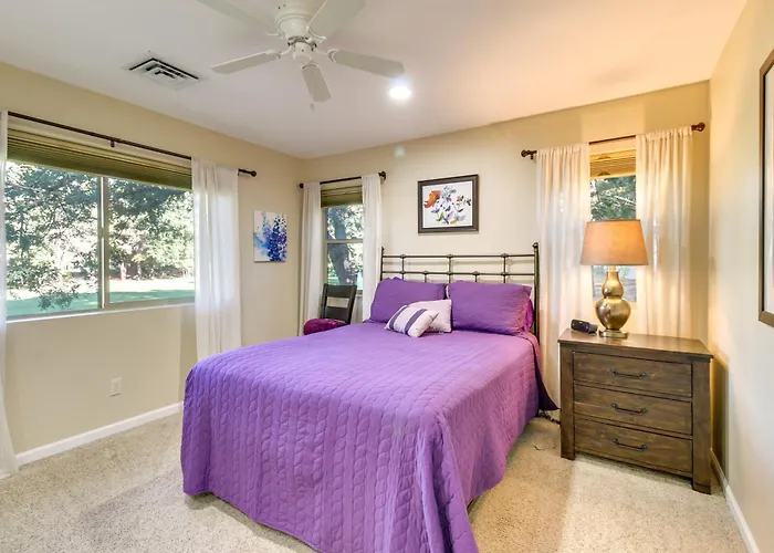 Holiday home Dog-friendly On Pinetop Lakes Course!