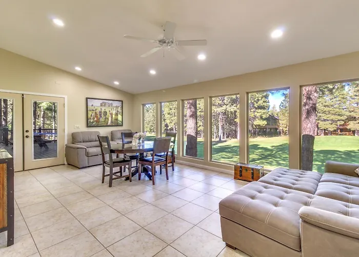 Holiday home Dog-friendly On Pinetop Lakes Course! Indian Pine