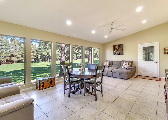 Dog-friendly On Pinetop Lakes Course! Holiday home
