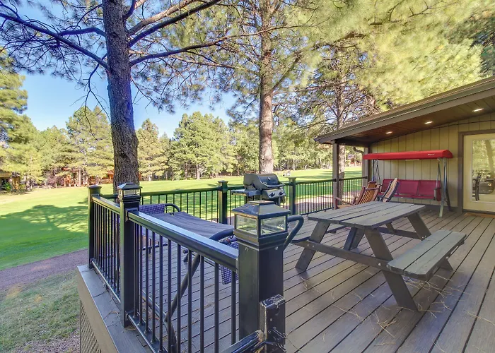 Dog-friendly On Pinetop Lakes Course! Holiday home Indian Pine